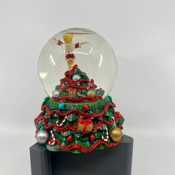 Vintage Beautiful Disney Peter Pan Tinkerbell Snow Globe with Christmas Tree - Picture 3 of 7